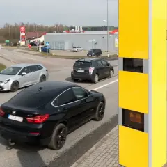 Fotoradar robi zdjęcie od tyłu? Sprawdź, czy możesz dostać mandat