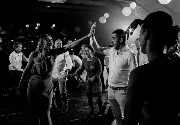 Co ustalić z fotografem przed ślubem? Lista pytań i umowy