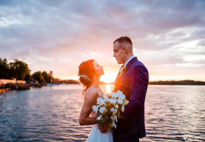 Ile kosztuje fotograf ślubny? Realne ceny i ukryte koszty