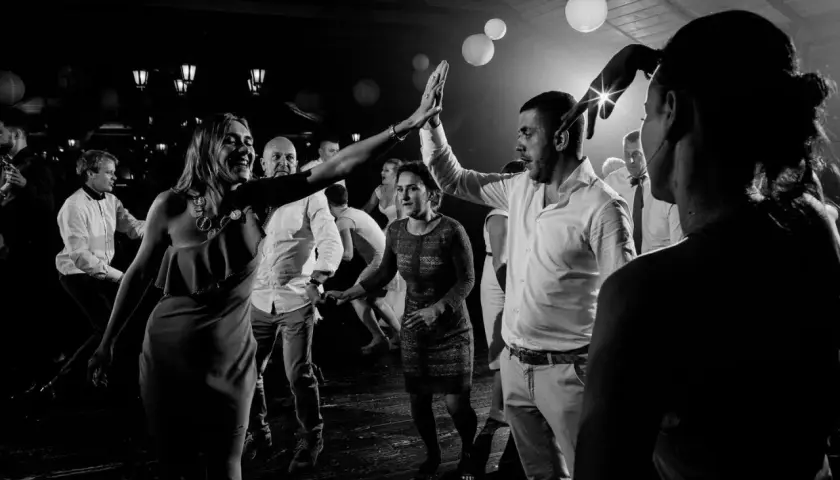 Co ustalić z fotografem przed ślubem? Lista pytań i umowy