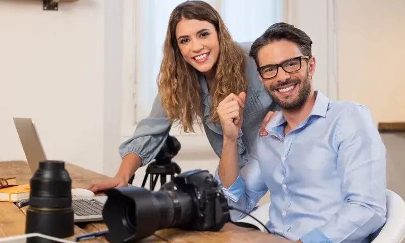 Czym zajmuje się fotograf? Poznaj kulisy zawodu i specjalizacje